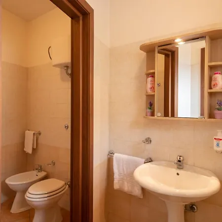 Apartment Monolocale Nel Centro Di Racale